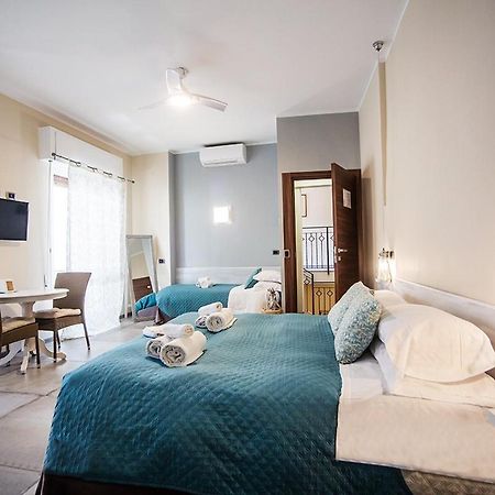 L'Antico Borgo Elena Noli Hotel Buitenkant foto