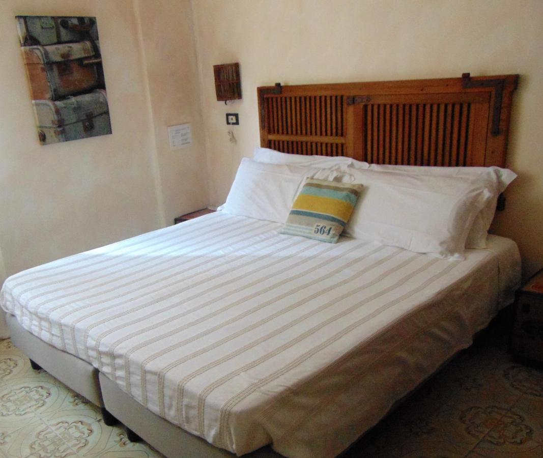 L'Antico Borgo Elena Noli Hotel Buitenkant foto