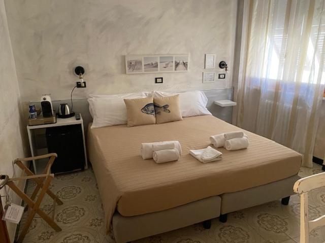 L'Antico Borgo Elena Noli Hotel Buitenkant foto