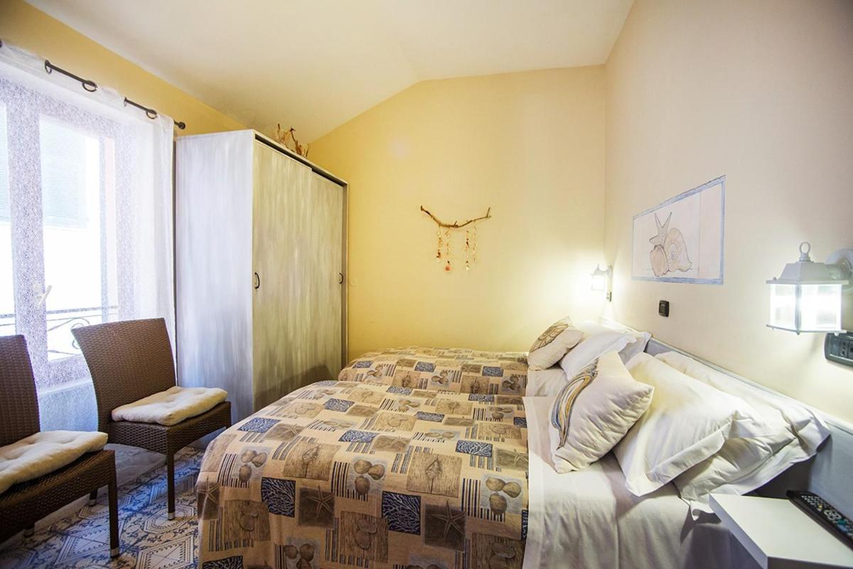 L'Antico Borgo Elena Noli Hotel Buitenkant foto